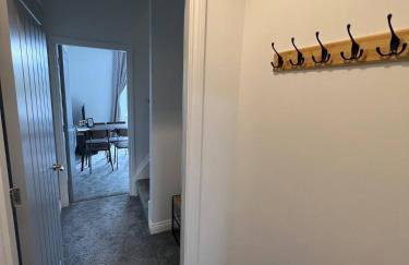 Modern River View Mytholmroyd Apartment - Photo 16