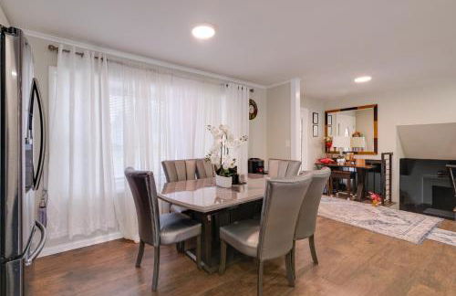 Great for Gatherings! Modern Lanham Duplex - Foto 10