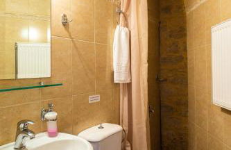 Allaria Villa Traditional Villa - Photo 13