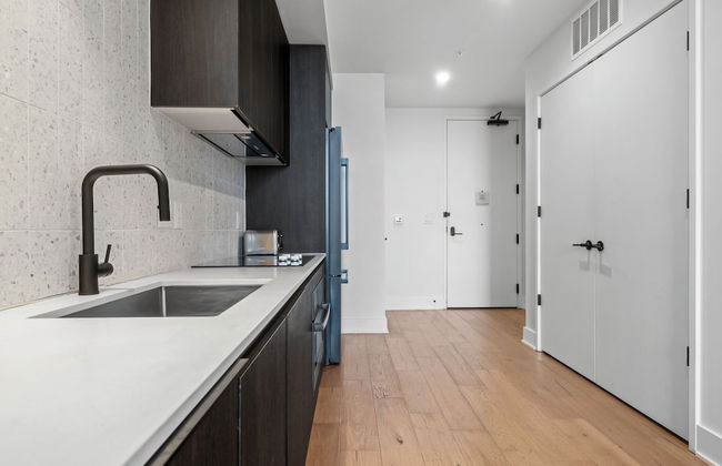 Modern Rainey St Oasis with Pool & Views - Foto 10