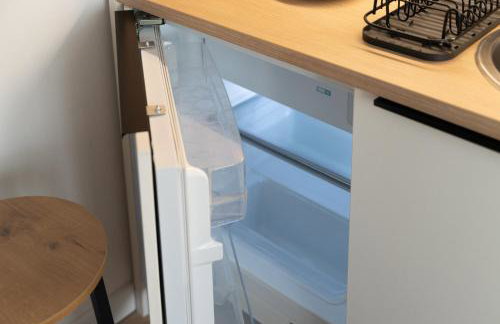 Praga Studio with Air-Con - 140m Metro, near PGE Narodowy Stadium - by Rentujemy - Foto 12