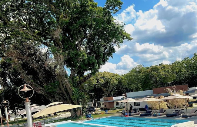 Aurora Villas and Cabin Resort - Photo 50