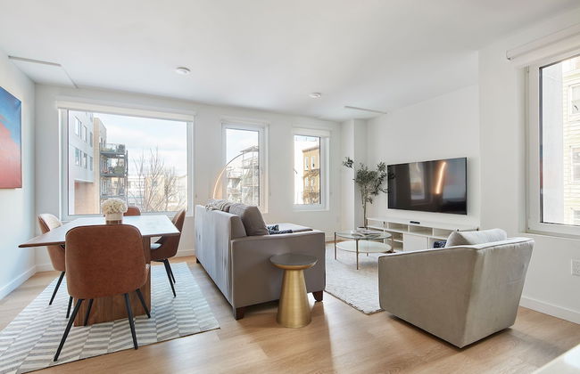 Airy 3 BR Flat w Shared Deck - gym - Mins to NYC - Foto 10