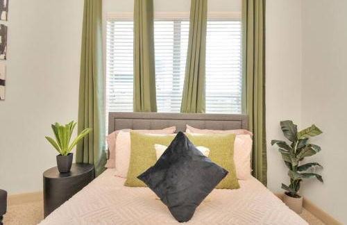 Lux Mid-Rise Walking Distance to NRG Stadium - Foto 22