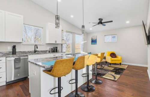 Cozy Comfort near Fountain Square- Downtown Indy - Photo 42