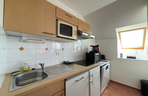 L'air marin Apt avec belle terrasse vue dégagée séjour lumineux 10 mn à pied mer et centre Port en Bessin, tous commerces et restaurants, proche Bayeux et Omaha Beach - Photo 10