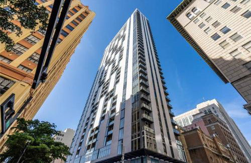 Art-filled Loft 180 Views, Rooftop Pool, Parking - Foto 4