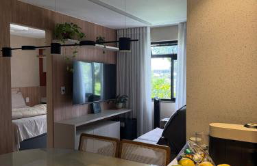1Q Alto Padrão Asa Norte, Cozinha Completa, Home Office e Vista Verde - Foto 5