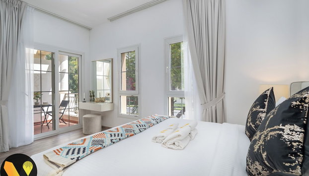 Vogue | Springs Villa Emirates Hills close to Mall of the Emirates | Ski Dubai - Foto 5, Habitación