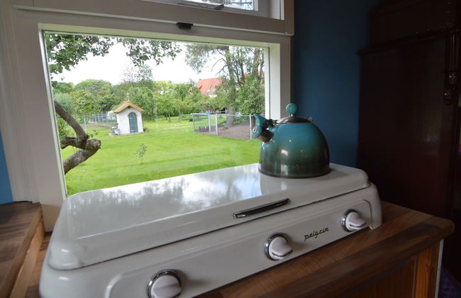 Gypsy Caravan in Weideblick With Farm Animals - Foto 6