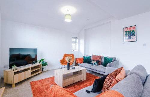 Modern 3 Bedroom House Perfect for Short and Long Stays - Foto 69