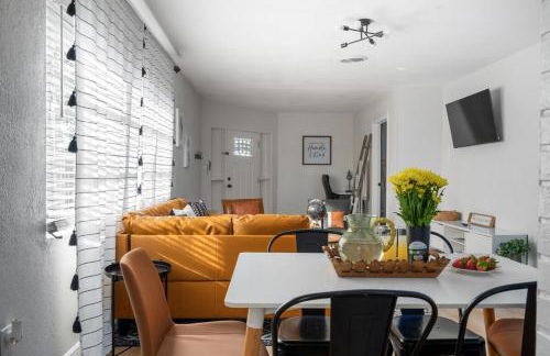 Luxury Home & Mins to Beach and Walk to Downtown - Foto 13