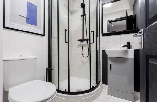 Ashton Getaway Sleeps 14 Free Parking - Foto 37