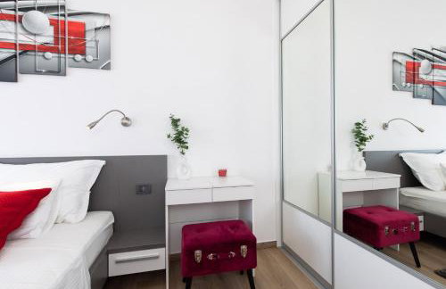 Villa Supernus II with Heated Pool - Photo 33