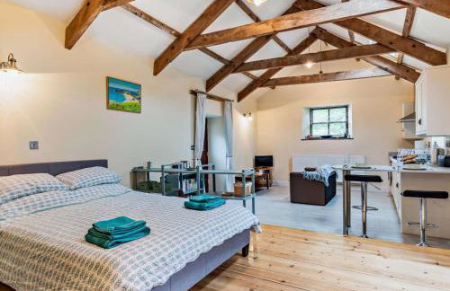 Tiptoe Barn - Photo 6