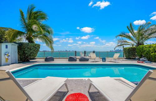 Best Bayfront View Villa with Heated Pool - Foto 6