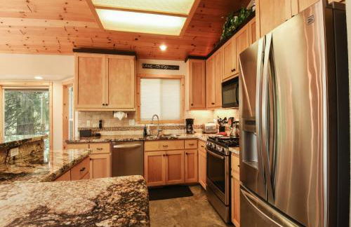 Lux Leisure Game Room & More! - Foto 17