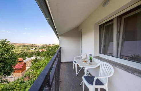 Amazing Apartment In Vlasici - Foto 14