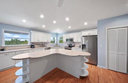 Jensen Beach pool home w/ Guest Suite - Photo 17