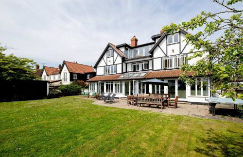 Claysmead - A large Lakeside House in Thorpeness - Aldeburgh Coastal Cottages - Foto 2