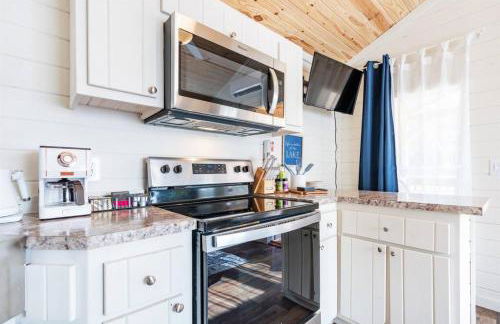 4 Heron Haus, Luxury Tiny House, Pet Friendly, Mins to Downtown Guntersville - Foto 24