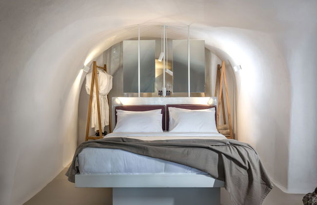 Nefeles Luxury Suites - Photo 17