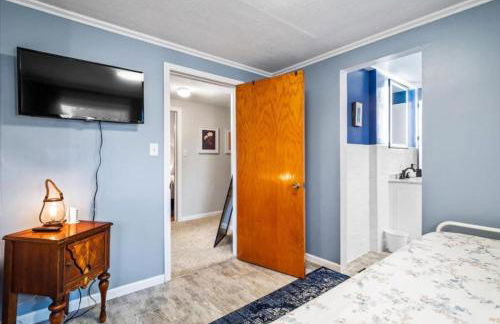 4 Bedroom Pool and Hot Tub Home Near Cleveland - Foto 44