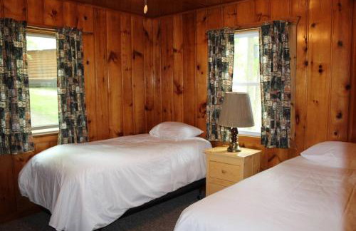 Cabin 1 - Cozy cabin 10 feet from the shore - Foto 1