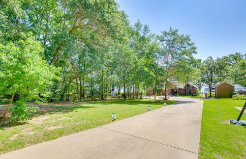 Views and Private Dock Lakefront Eustace House! - Foto 39