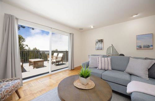 Entire Oceanview Coastal Retreat in Pacifica - Photo 2