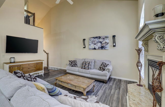 Pocono Retreat -1 Mile to Lake and Skiing - Foto 15