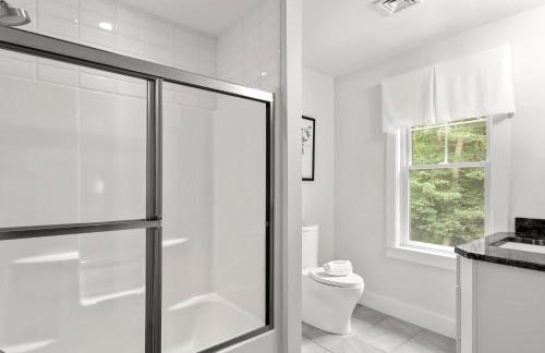 Family Friendly Home Mins to Beach and Downtown - Photo 26