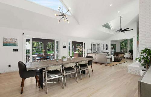 Wainscott Woods by Rove Travel - Luxe Estate with Pool - Foto 9