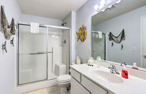 Breezy Lakefront Condo with Balcony and Lake View! - Photo 20