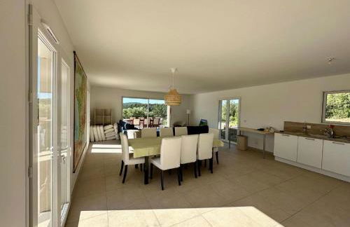 Villa L'esquirol With View and Pool - Foto 32