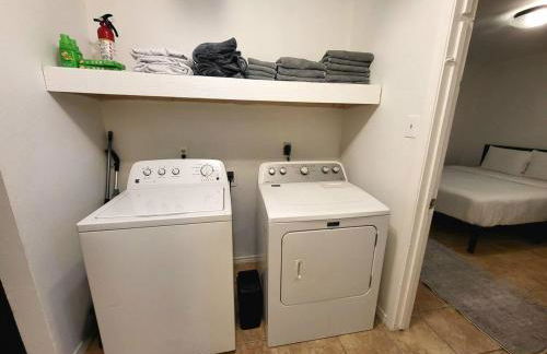 Large parking lot sleeps 8 - Foto 13