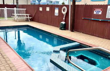 JJs Beach Condo - Photo 34