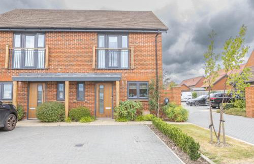 Bensons Hill - Stylish 2-Bed Home with Garden & Parking - Foto 29