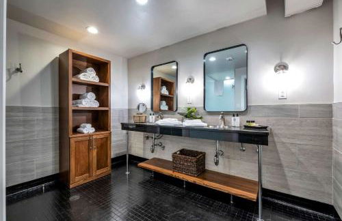 Skyline Suite with Penthouse & Rooftop Deck 6BR by Maddox Hotel - Foto 29