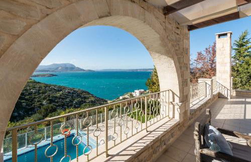 Hectoras Villa in Plaka BY APOKORONAS-VILLAS - Photo 73