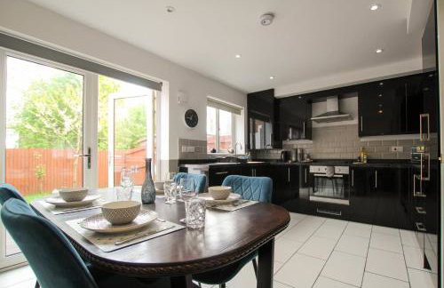 Modern 3-Bedroom Home in Quiet Cul-de-Sac w Parking by Rework Accommodation - Foto 2