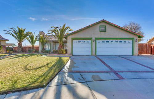 Victorville Home with Fenced Backyard and Patio! - Foto 1
