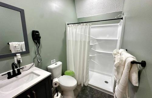 Romantic King Bed, Heart Shaped Hot Tub, Fire Pit - Foto 32