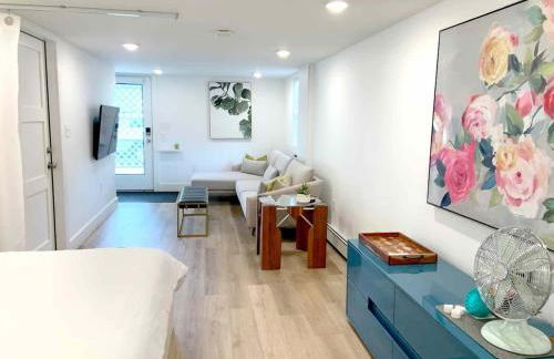 Fresh Modern Garden Level Kittery Studio - Photo 2