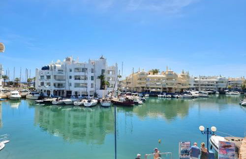 Stunning Home with Outdoor Swimmingpool, 4 Bedrooms and Wifi - Foto 36