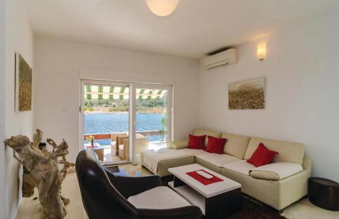 Two-Bedroom Holiday Home In Opuzen - Foto 15