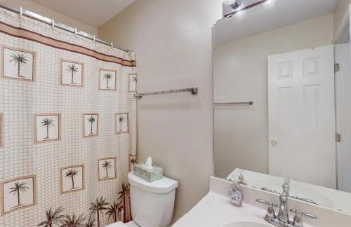 Balcony and Pool Access Longs Cozy Haven - Foto 20