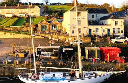 Stunning Yacht Sea Lion in Charlestown Harbour, Cornwall - Foto 4