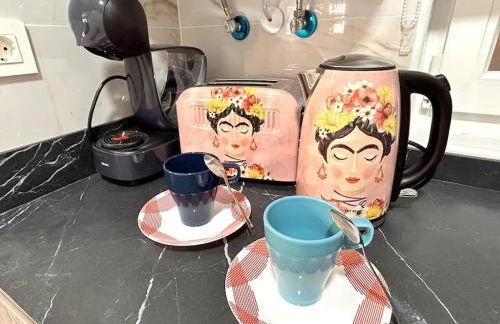 LUJO Proyector, Maquina Arcade, Wifi y patinetes - Foto 10