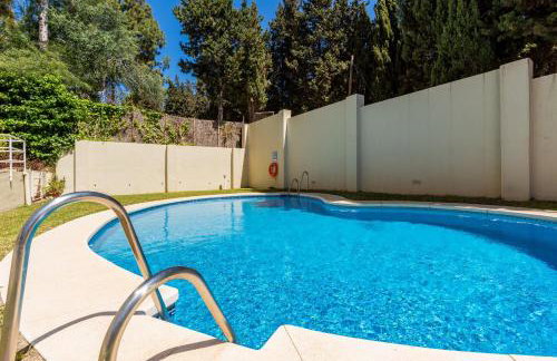 Spectacular Penthouse Puente Romano - Foto 33